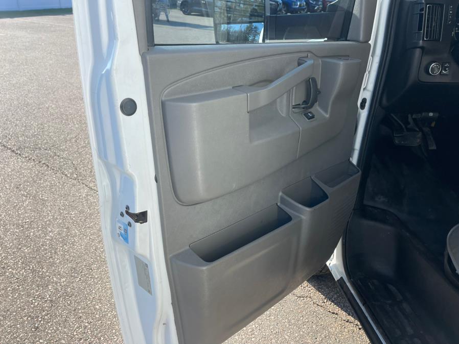 2017 GMC Savana Commercial Cutaway 3500 Van 139", available for sale in South Windsor, Connecticut | Mike And Tony Auto Sales, Inc. South Windsor, Connecticut 2017 GMC Savana Commercial Cutaway 3500 Van 139", available for sale in South Windsor, Connecticut | Mike And Tony Auto Sales, Inc. South Windsor, Connecticut