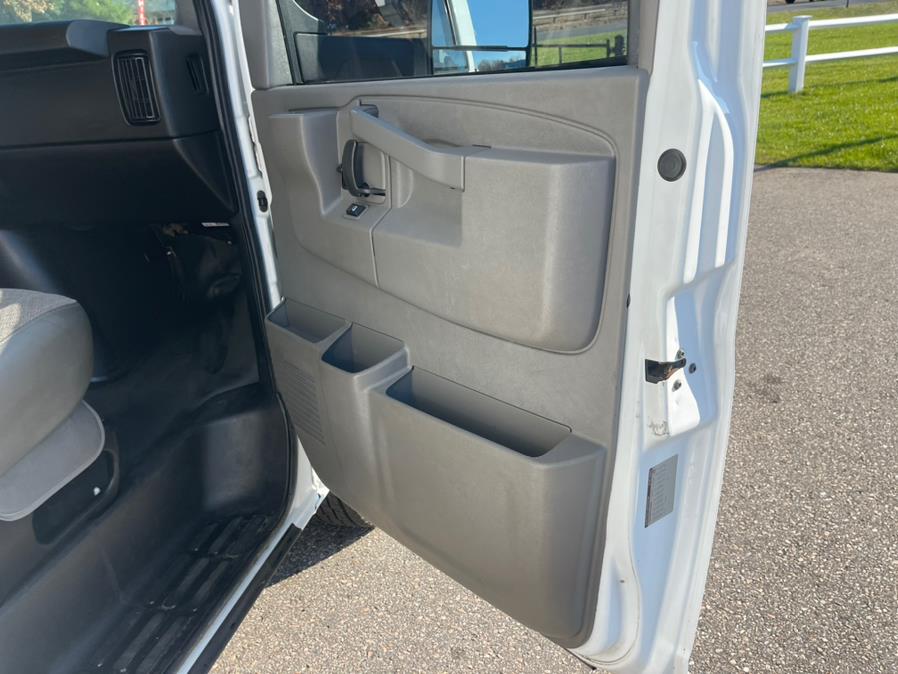 2017 GMC Savana Commercial Cutaway 3500 Van 139", available for sale in South Windsor, Connecticut | Mike And Tony Auto Sales, Inc. South Windsor, Connecticut 2017 GMC Savana Commercial Cutaway 3500 Van 139", available for sale in South Windsor, Connecticut | Mike And Tony Auto Sales, Inc. South Windsor, Connecticut