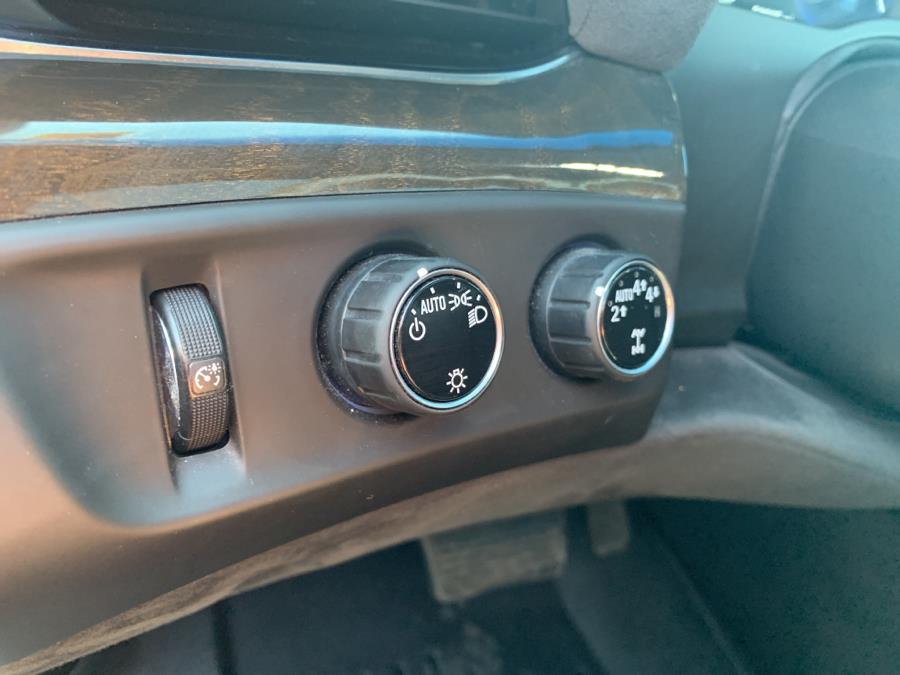 2017 Cadillac Escalade ESV 4WD 4dr Platinum, available for sale in Old Saybrook, Connecticut | Saybrook Auto Barn. Old Saybrook, Connecticut 2017 Cadillac Escalade ESV 4WD 4dr Platinum, available for sale in Old Saybrook, Connecticut | Saybrook Auto Barn. Old Saybrook, Connecticut