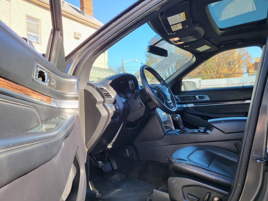 Used Ford Explorer Limited 4WD 2019 | Champion Used Auto Sales LLC. Newark, New Jersey Used Ford Explorer Limited 4WD 2019 | Champion Used Auto Sales LLC. Newark, New Jersey