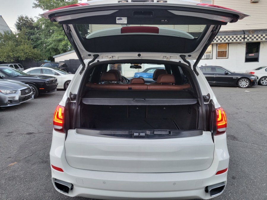 Used BMW X5 AWD 4dr xDrive35i 2015 | Champion Used Auto Sales LLC. Newark, New Jersey Used BMW X5 AWD 4dr xDrive35i 2015 | Champion Used Auto Sales LLC. Newark, New Jersey