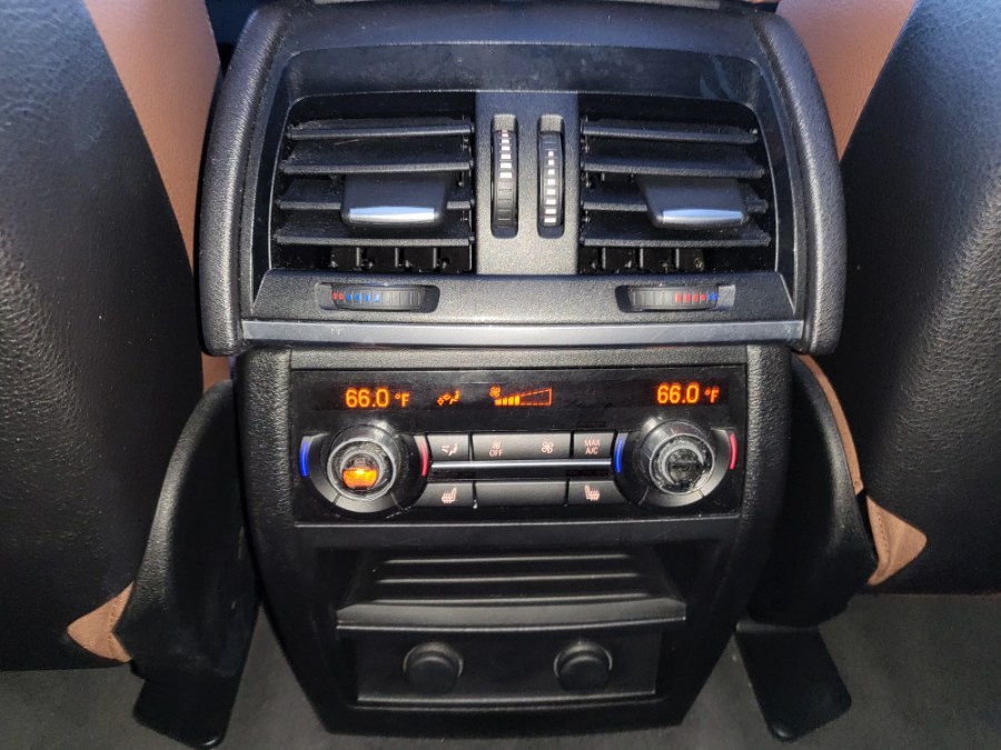 Used BMW X5 AWD 4dr xDrive35i 2015 | Champion Used Auto Sales LLC. Newark, New Jersey Used BMW X5 AWD 4dr xDrive35i 2015 | Champion Used Auto Sales LLC. Newark, New Jersey