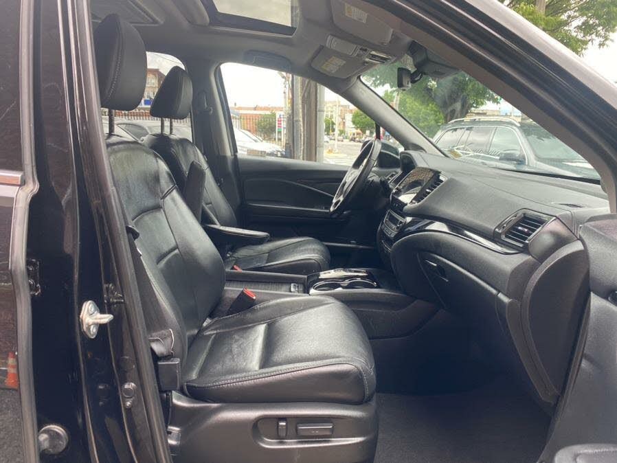 Used Honda Pilot Touring 7-Passenger AWD 2019 | Champion Used Auto Sales LLC. Newark, New Jersey Used Honda Pilot Touring 7-Passenger AWD 2019 | Champion Used Auto Sales LLC. Newark, New Jersey