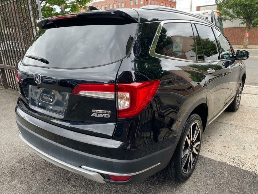 Used Honda Pilot Touring 7-Passenger AWD 2019 | Champion Used Auto Sales LLC. Newark, New Jersey Used Honda Pilot Touring 7-Passenger AWD 2019 | Champion Used Auto Sales LLC. Newark, New Jersey