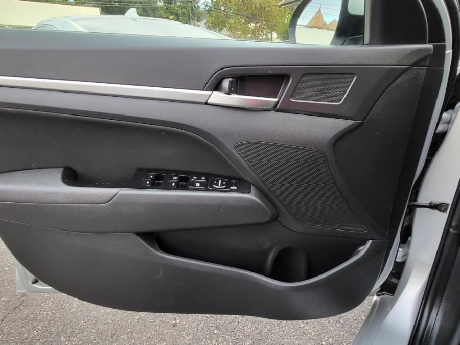 Used Hyundai Elantra SEL IVT SULEV 2020 | Champion Used Auto Sales LLC. Newark, New Jersey Used Hyundai Elantra SEL IVT SULEV 2020 | Champion Used Auto Sales LLC. Newark, New Jersey
