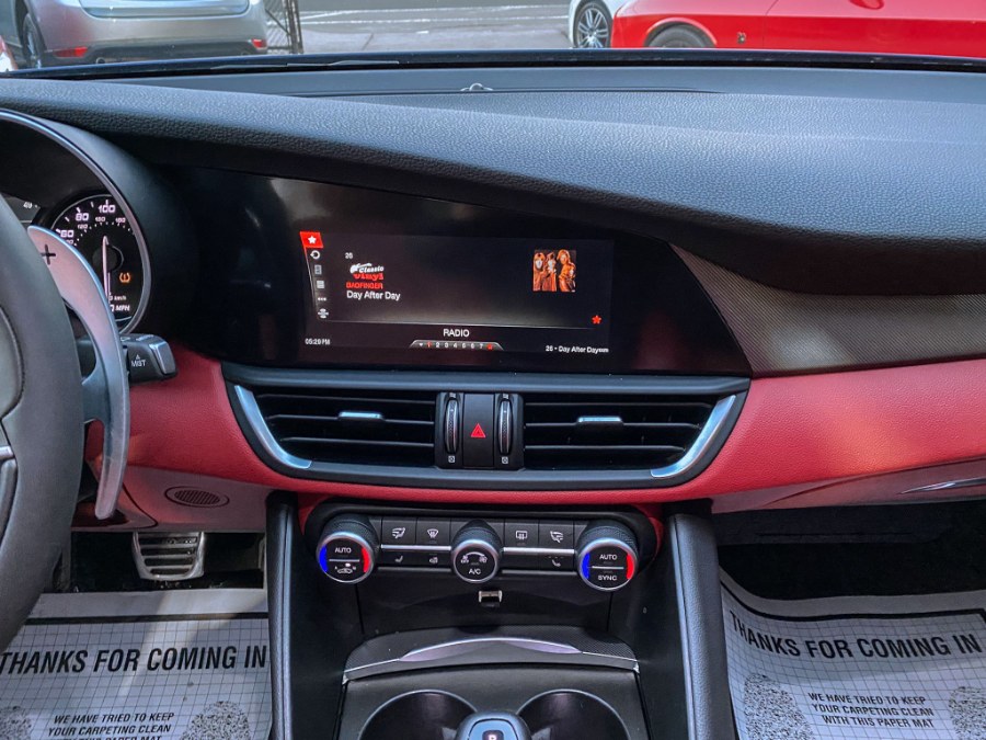 Used Alfa Romeo Giulia Ti Sport AWD 2019 | RT Auto Center LLC. Newark, New Jersey Used Alfa Romeo Giulia Ti Sport AWD 2019 | RT Auto Center LLC. Newark, New Jersey