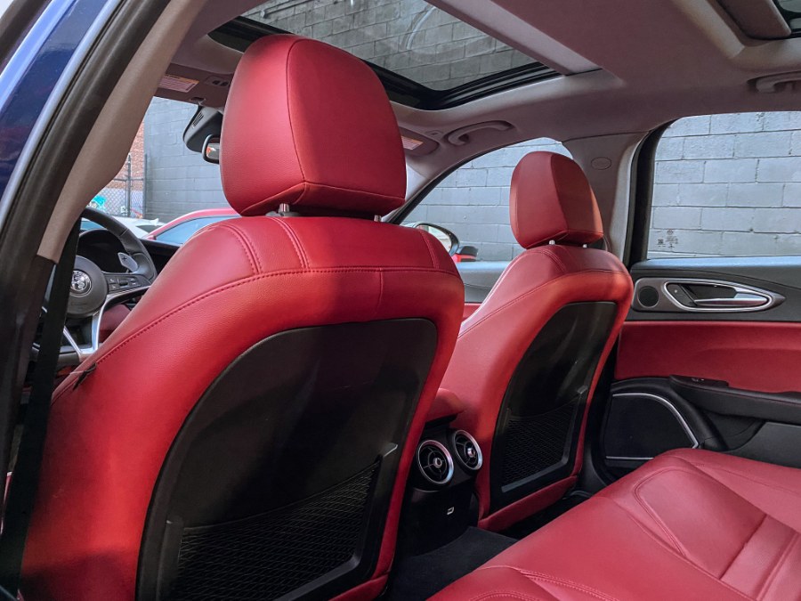Used Alfa Romeo Giulia Ti Sport AWD 2019 | RT Auto Center LLC. Newark, New Jersey Used Alfa Romeo Giulia Ti Sport AWD 2019 | RT Auto Center LLC. Newark, New Jersey
