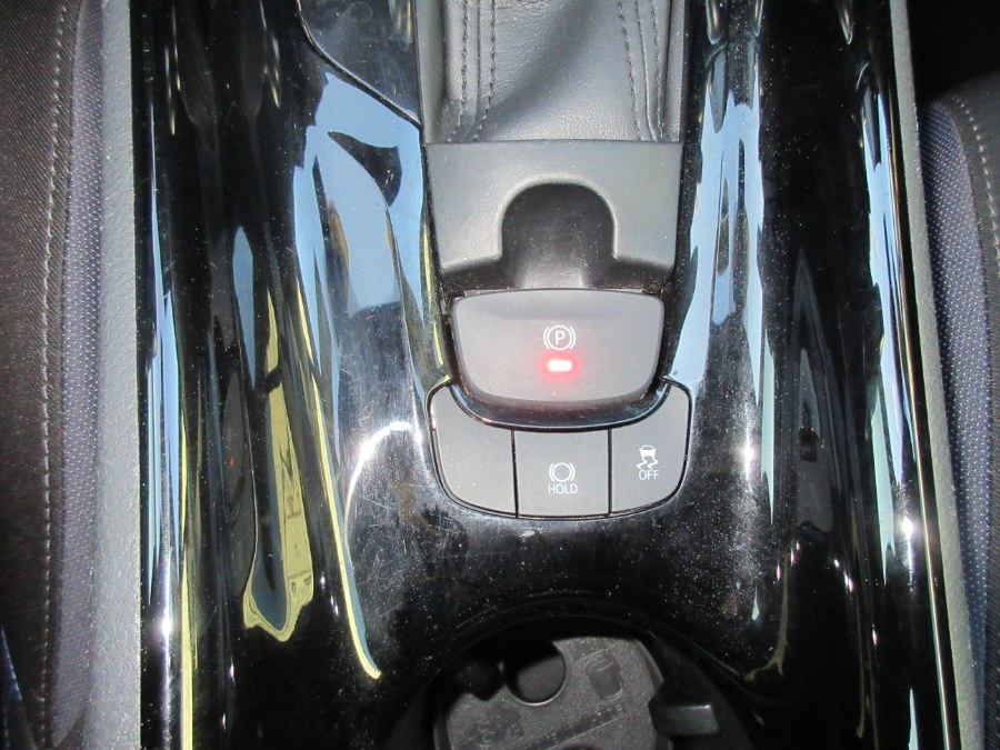 2020 Toyota C-HR XLE FWD (Natl), available for sale in Linden, New Jersey | Route 27 Auto Mall. Linden, New Jersey 2020 Toyota C-HR XLE FWD (Natl), available for sale in Linden, New Jersey | Route 27 Auto Mall. Linden, New Jersey