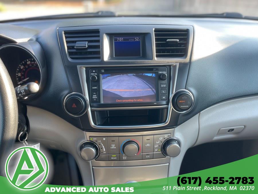 Used Toyota Highlander 4WD 4dr V6 Plus (Natl) 2013 | Advanced Auto Sales. Rockland, Massachusetts Used Toyota Highlander 4WD 4dr V6 Plus (Natl) 2013 | Advanced Auto Sales. Rockland, Massachusetts