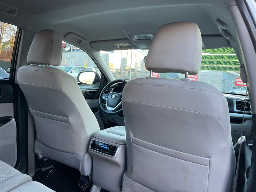 2019 Toyota Highlander LE V6 AWD (Natl), available for sale in Irvington , New Jersey | Auto Haus of Irvington Corp. Irvington , New Jersey 2019 Toyota Highlander LE V6 AWD (Natl), available for sale in Irvington , New Jersey | Auto Haus of Irvington Corp. Irvington , New Jersey