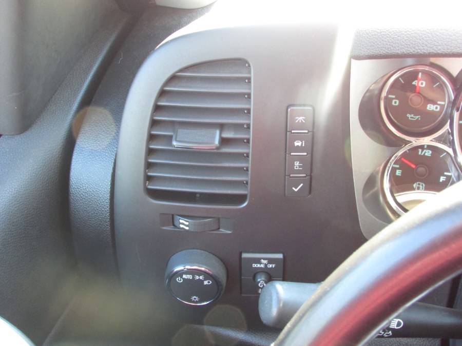 2013 Chevrolet Silverado 1500 4WD Crew Cab 143.5" LT, available for sale in East Windsor, Connecticut | United Auto Sales of E Windsor, Inc. East Windsor, Connecticut 2013 Chevrolet Silverado 1500 4WD Crew Cab 143.5" LT, available for sale in East Windsor, Connecticut | United Auto Sales of E Windsor, Inc. East Windsor, Connecticut