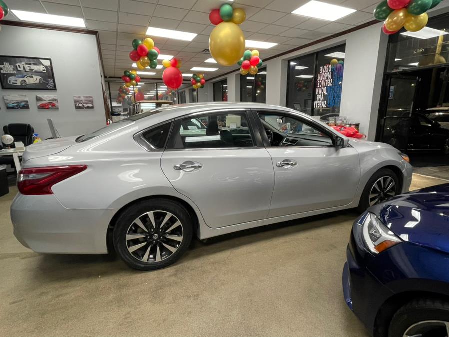 2018 Nissan Altima 2.5 SV Sedan, available for sale in Inwood, New York | 5 Towns Drive. Inwood, New York 2018 Nissan Altima 2.5 SV Sedan, available for sale in Inwood, New York | 5 Towns Drive. Inwood, New York