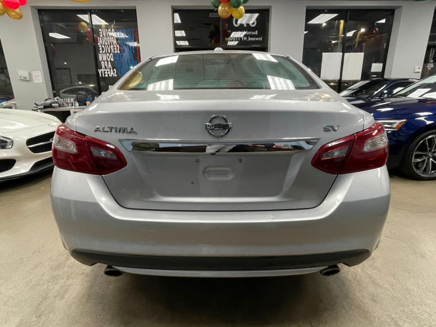 2018 Nissan Altima 2.5 SV Sedan, available for sale in Inwood, New York | 5 Towns Drive. Inwood, New York 2018 Nissan Altima 2.5 SV Sedan, available for sale in Inwood, New York | 5 Towns Drive. Inwood, New York