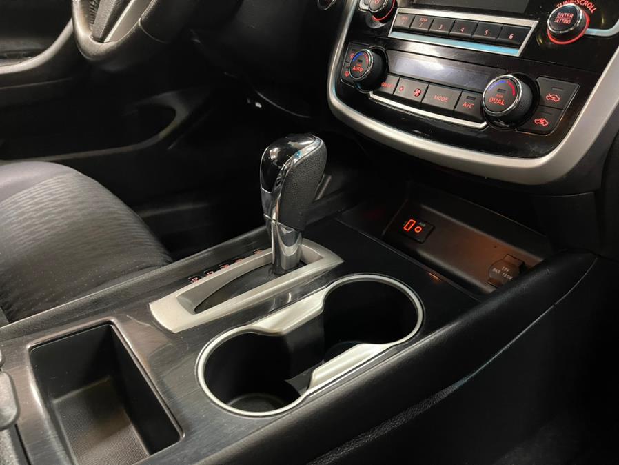 2018 Nissan Altima 2.5 SV Sedan, available for sale in Inwood, New York | 5 Towns Drive. Inwood, New York 2018 Nissan Altima 2.5 SV Sedan, available for sale in Inwood, New York | 5 Towns Drive. Inwood, New York