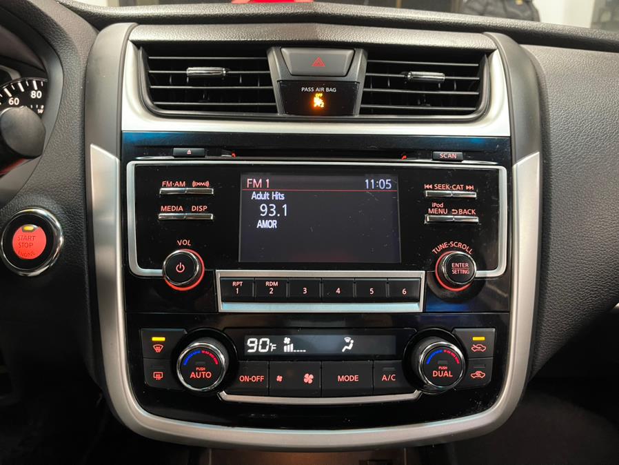 2018 Nissan Altima 2.5 SV Sedan, available for sale in Inwood, New York | 5 Towns Drive. Inwood, New York 2018 Nissan Altima 2.5 SV Sedan, available for sale in Inwood, New York | 5 Towns Drive. Inwood, New York