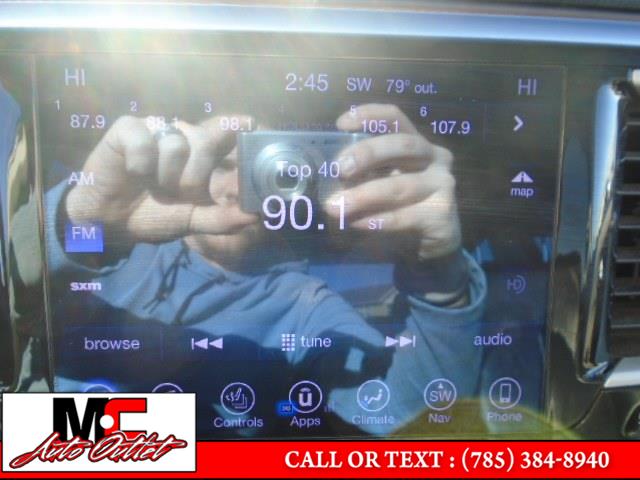Used Chrysler Pacifica Touring-L FWD 2017 | M C Auto Outlet Inc. Colby, Kansas Used Chrysler Pacifica Touring-L FWD 2017 | M C Auto Outlet Inc. Colby, Kansas