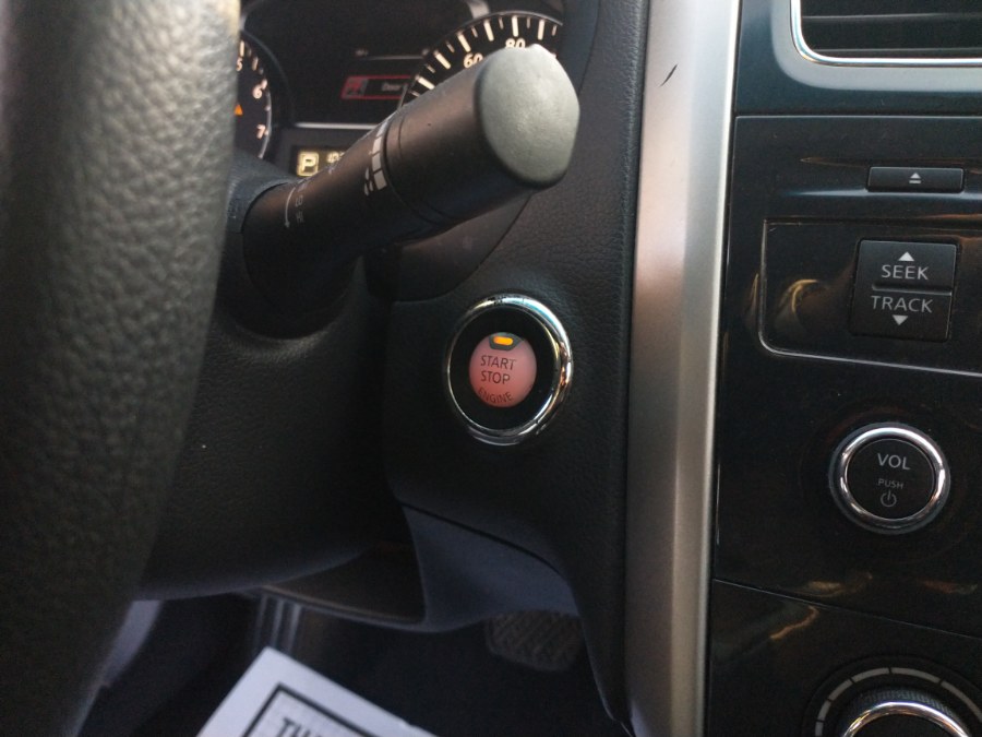2015 Nissan Altima 4dr Sdn I4 2.5 S, available for sale in Elmont, New York | Sunrise of Elmont. Elmont, New York 2015 Nissan Altima 4dr Sdn I4 2.5 S, available for sale in Elmont, New York | Sunrise of Elmont. Elmont, New York