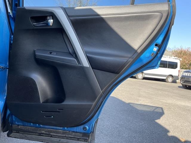 Used Toyota Rav4 XLE 2016 | Blasius Federal Road. Brookfield, Connecticut Used Toyota Rav4 XLE 2016 | Blasius Federal Road. Brookfield, Connecticut
