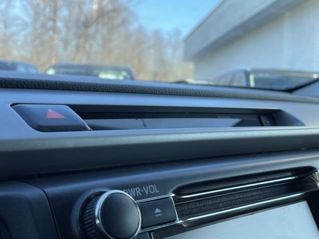 Used Toyota Rav4 XLE 2016 | Blasius Federal Road. Brookfield, Connecticut Used Toyota Rav4 XLE 2016 | Blasius Federal Road. Brookfield, Connecticut