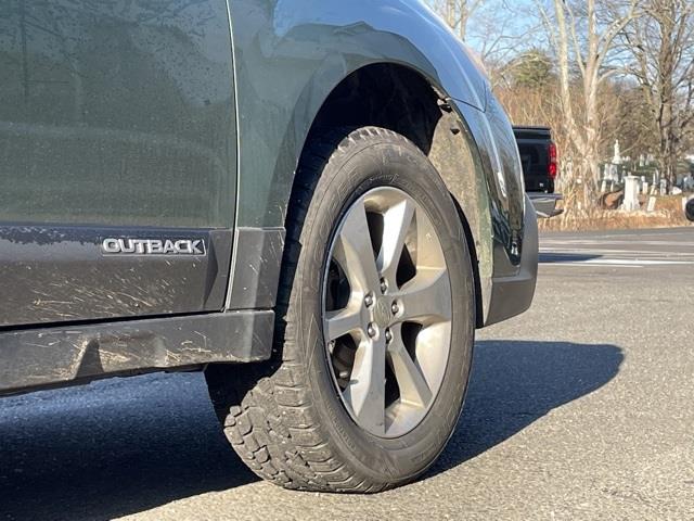 Used Subaru Outback 2.5i 2014 | Blasius Federal Road. Brookfield, Connecticut Used Subaru Outback 2.5i 2014 | Blasius Federal Road. Brookfield, Connecticut