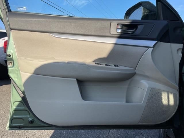 Used Subaru Outback 2.5i 2014 | Blasius Federal Road. Brookfield, Connecticut Used Subaru Outback 2.5i 2014 | Blasius Federal Road. Brookfield, Connecticut