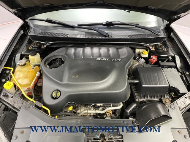 2013 Chrysler 200 4dr Sdn Limited, available for sale in Naugatuck, Connecticut | J&M Automotive Sls&Svc LLC. Naugatuck, Connecticut 2013 Chrysler 200 4dr Sdn Limited, available for sale in Naugatuck, Connecticut | J&M Automotive Sls&Svc LLC. Naugatuck, Connecticut
