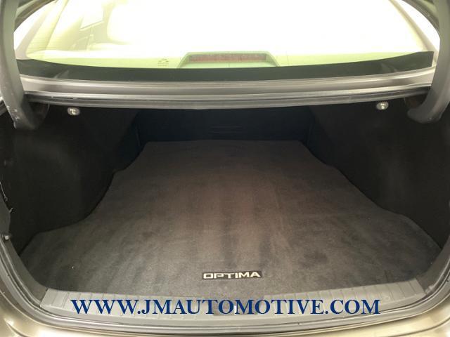 Used Kia Optima 4dr Sdn 2.4L Auto LX 2012 | J&M Automotive Sls&Svc LLC. Naugatuck, Connecticut Used Kia Optima 4dr Sdn 2.4L Auto LX 2012 | J&M Automotive Sls&Svc LLC. Naugatuck, Connecticut