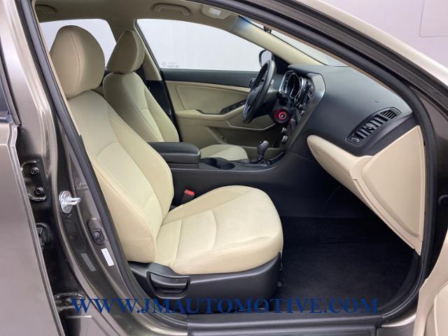 Used Kia Optima 4dr Sdn 2.4L Auto LX 2012 | J&M Automotive Sls&Svc LLC. Naugatuck, Connecticut Used Kia Optima 4dr Sdn 2.4L Auto LX 2012 | J&M Automotive Sls&Svc LLC. Naugatuck, Connecticut