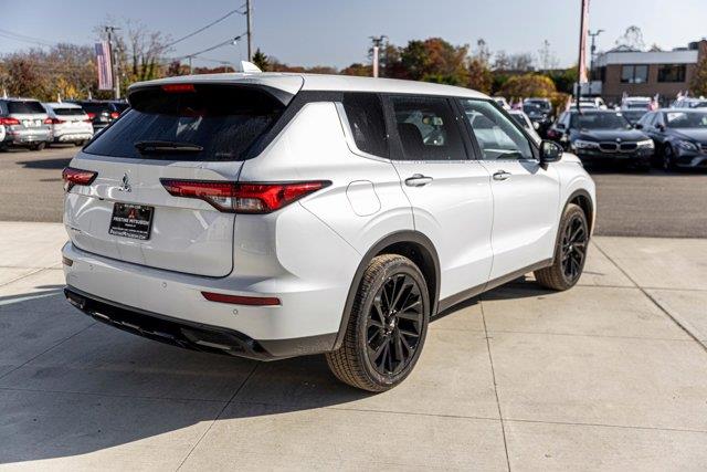 Used Mitsubishi Outlander 2022 | Camy Cars. Great Neck, New York Used Mitsubishi Outlander 2022 | Camy Cars. Great Neck, New York