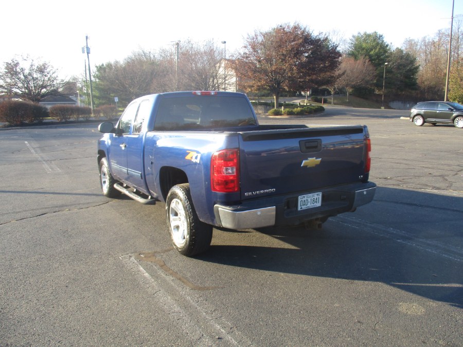 Used Chevrolet Silverado 1500 4WD Ext Cab 143.5" LT 2013 | Universal Motors LLC. New Britain, Connecticut Used Chevrolet Silverado 1500 4WD Ext Cab 143.5" LT 2013 | Universal Motors LLC. New Britain, Connecticut