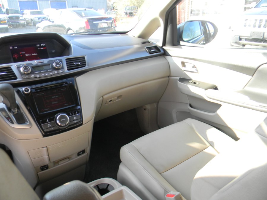 2014 Honda Odyssey 5dr EX-L, available for sale in Southborough, Massachusetts | M&M Vehicles Inc dba Central Motors. Southborough, Massachusetts 2014 Honda Odyssey 5dr EX-L, available for sale in Southborough, Massachusetts | M&M Vehicles Inc dba Central Motors. Southborough, Massachusetts
