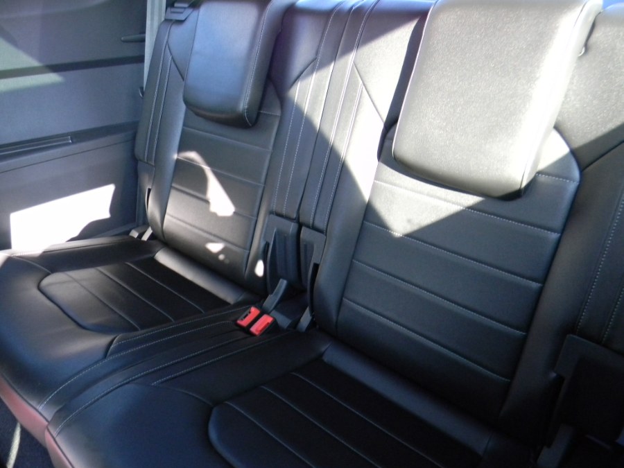2018 Volkswagen Atlas 3.6L V6 SEL Premium 4MOTION, available for sale in Southborough, Massachusetts | M&M Vehicles Inc dba Central Motors. Southborough, Massachusetts 2018 Volkswagen Atlas 3.6L V6 SEL Premium 4MOTION, available for sale in Southborough, Massachusetts | M&M Vehicles Inc dba Central Motors. Southborough, Massachusetts
