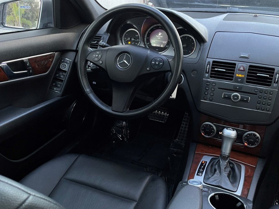 2010 Mercedes-Benz C-Class 4dr Sdn C 300 Luxury RWD, available for sale in Corona, California | Green Light Auto. Corona, California 2010 Mercedes-Benz C-Class 4dr Sdn C 300 Luxury RWD, available for sale in Corona, California | Green Light Auto. Corona, California