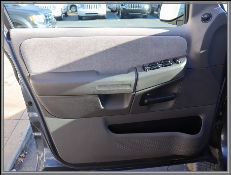 Used Ford Explorer 4dr 114" WB 4.6L XLT 4WD 2005 | My Auto Inc.. Huntington Station, New York Used Ford Explorer 4dr 114" WB 4.6L XLT 4WD 2005 | My Auto Inc.. Huntington Station, New York