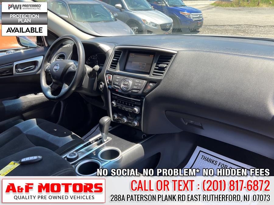 2014 Nissan Pathfinder 4WD 4dr SV, available for sale in East Rutherford, New Jersey | A&F Motors LLC. East Rutherford, New Jersey 2014 Nissan Pathfinder 4WD 4dr SV, available for sale in East Rutherford, New Jersey | A&F Motors LLC. East Rutherford, New Jersey