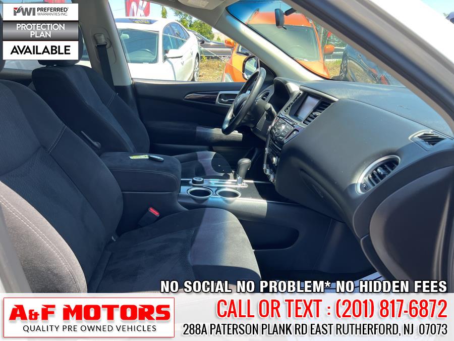 2014 Nissan Pathfinder 4WD 4dr SV, available for sale in East Rutherford, New Jersey | A&F Motors LLC. East Rutherford, New Jersey 2014 Nissan Pathfinder 4WD 4dr SV, available for sale in East Rutherford, New Jersey | A&F Motors LLC. East Rutherford, New Jersey