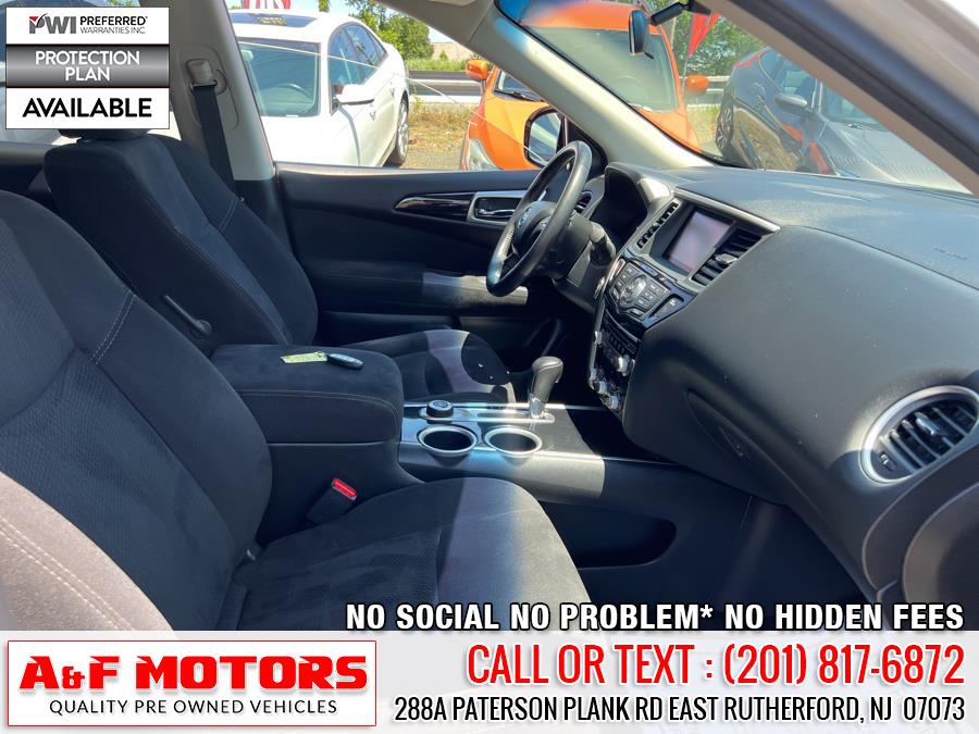 2014 Nissan Pathfinder 4WD 4dr SV, available for sale in East Rutherford, New Jersey | A&F Motors LLC. East Rutherford, New Jersey 2014 Nissan Pathfinder 4WD 4dr SV, available for sale in East Rutherford, New Jersey | A&F Motors LLC. East Rutherford, New Jersey