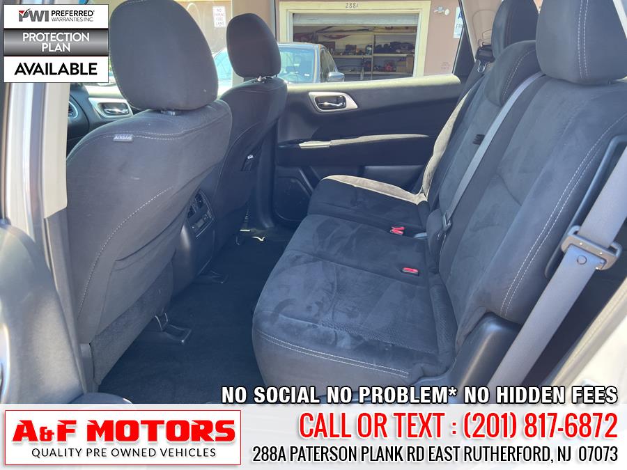 2014 Nissan Pathfinder 4WD 4dr SV, available for sale in East Rutherford, New Jersey | A&F Motors LLC. East Rutherford, New Jersey 2014 Nissan Pathfinder 4WD 4dr SV, available for sale in East Rutherford, New Jersey | A&F Motors LLC. East Rutherford, New Jersey