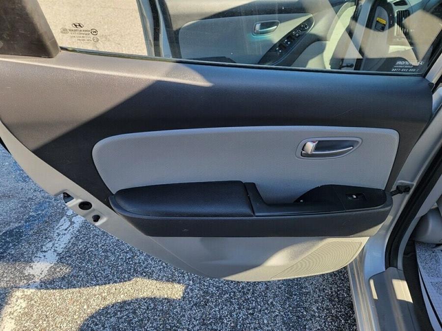 2007 Hyundai Elantra SE 4dr Sedan, available for sale in Roslyn Heights, New York | Mekawy Auto Sales Inc. Roslyn Heights, New York 2007 Hyundai Elantra SE 4dr Sedan, available for sale in Roslyn Heights, New York | Mekawy Auto Sales Inc. Roslyn Heights, New York