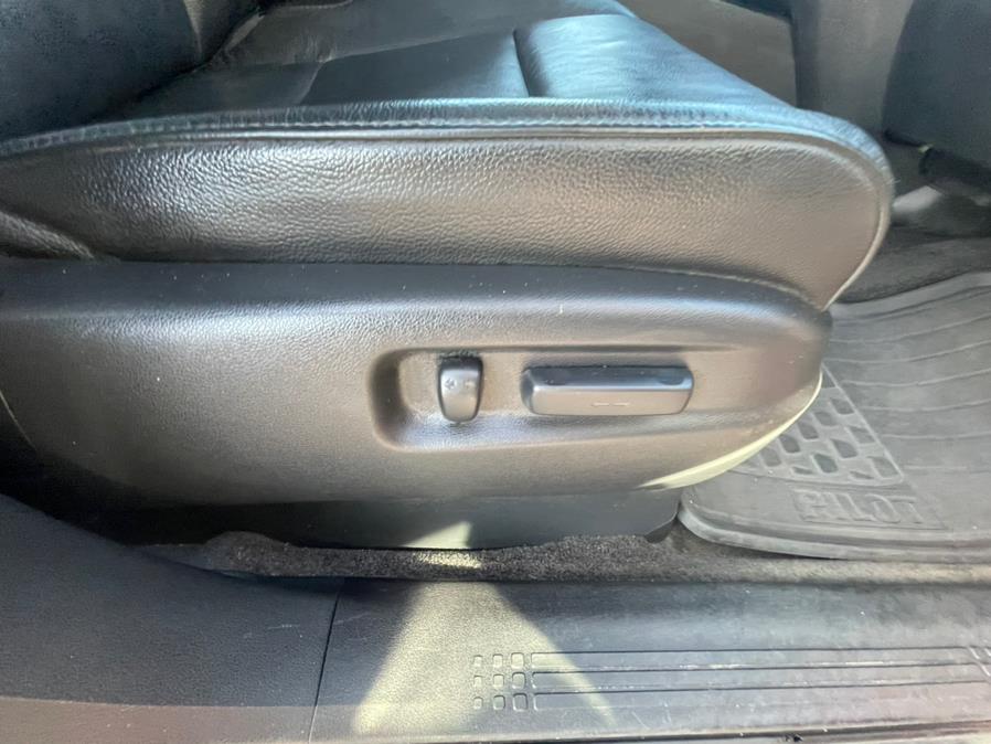 2012 Honda Pilot 4WD 4dr EX-L w/Navi, available for sale in Irvington, New Jersey | Elis Motors Corp. Irvington, New Jersey 2012 Honda Pilot 4WD 4dr EX-L w/Navi, available for sale in Irvington, New Jersey | Elis Motors Corp. Irvington, New Jersey