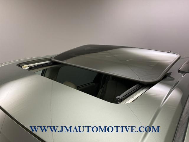 2013 Toyota Sienna 5dr 7-Pass Van V6 XLE AWD, available for sale in Naugatuck, Connecticut | J&M Automotive Sls&Svc LLC. Naugatuck, Connecticut 2013 Toyota Sienna 5dr 7-Pass Van V6 XLE AWD, available for sale in Naugatuck, Connecticut | J&M Automotive Sls&Svc LLC. Naugatuck, Connecticut
