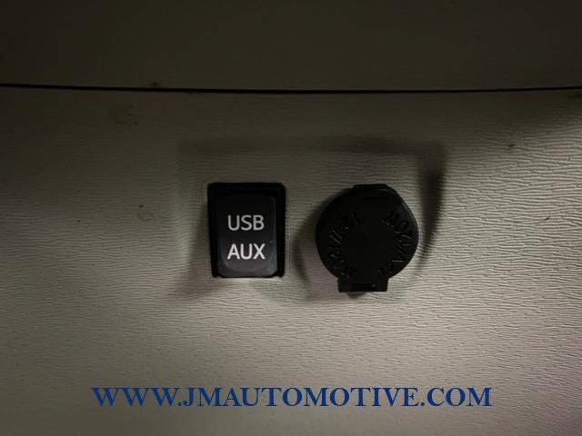 2013 Toyota Sienna 5dr 7-Pass Van V6 XLE AWD, available for sale in Naugatuck, Connecticut | J&M Automotive Sls&Svc LLC. Naugatuck, Connecticut 2013 Toyota Sienna 5dr 7-Pass Van V6 XLE AWD, available for sale in Naugatuck, Connecticut | J&M Automotive Sls&Svc LLC. Naugatuck, Connecticut