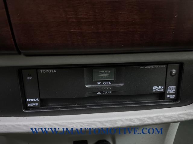 2013 Toyota Sienna 5dr 7-Pass Van V6 XLE AWD, available for sale in Naugatuck, Connecticut | J&M Automotive Sls&Svc LLC. Naugatuck, Connecticut 2013 Toyota Sienna 5dr 7-Pass Van V6 XLE AWD, available for sale in Naugatuck, Connecticut | J&M Automotive Sls&Svc LLC. Naugatuck, Connecticut