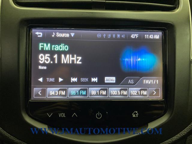 Used Chevrolet Trax AWD 4dr LS w/1LS 2016 | J&M Automotive Sls&Svc LLC. Naugatuck, Connecticut Used Chevrolet Trax AWD 4dr LS w/1LS 2016 | J&M Automotive Sls&Svc LLC. Naugatuck, Connecticut