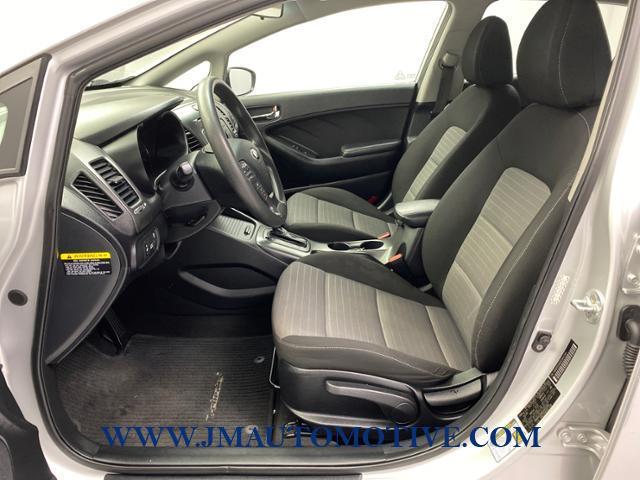 2016 Kia Forte 5-door 5dr HB Auto LX, available for sale in Naugatuck, Connecticut | J&M Automotive Sls&Svc LLC. Naugatuck, Connecticut 2016 Kia Forte 5-door 5dr HB Auto LX, available for sale in Naugatuck, Connecticut | J&M Automotive Sls&Svc LLC. Naugatuck, Connecticut