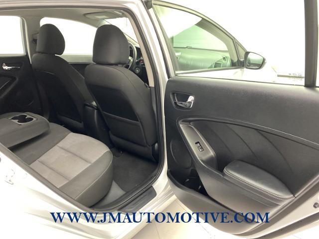 2016 Kia Forte 5-door 5dr HB Auto LX, available for sale in Naugatuck, Connecticut | J&M Automotive Sls&Svc LLC. Naugatuck, Connecticut 2016 Kia Forte 5-door 5dr HB Auto LX, available for sale in Naugatuck, Connecticut | J&M Automotive Sls&Svc LLC. Naugatuck, Connecticut