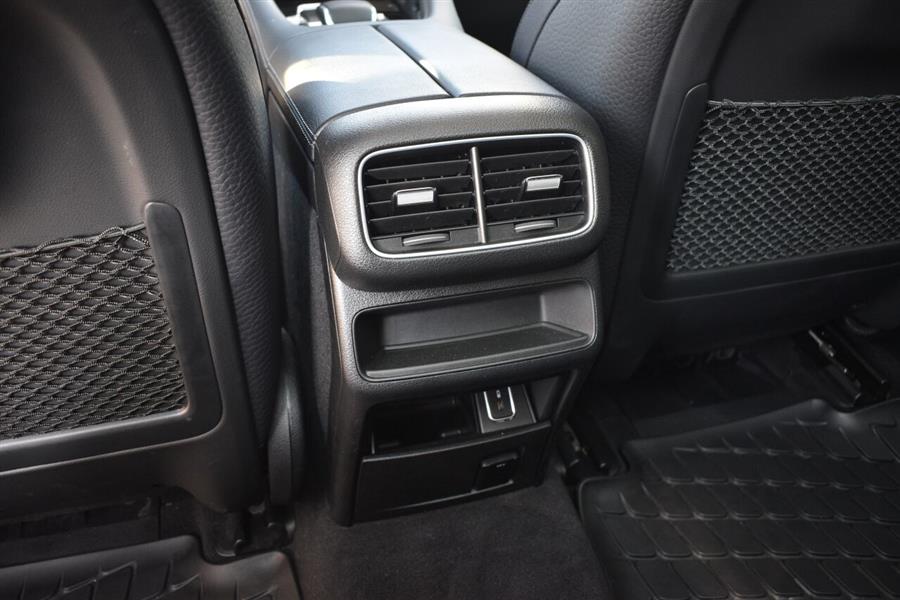 2020 Mercedes-benz Gle GLE 350 4MATIC AWD 4dr SUV, available for sale in Great Neck, New York | Camy Cars. Great Neck, New York 2020 Mercedes-benz Gle GLE 350 4MATIC AWD 4dr SUV, available for sale in Great Neck, New York | Camy Cars. Great Neck, New York