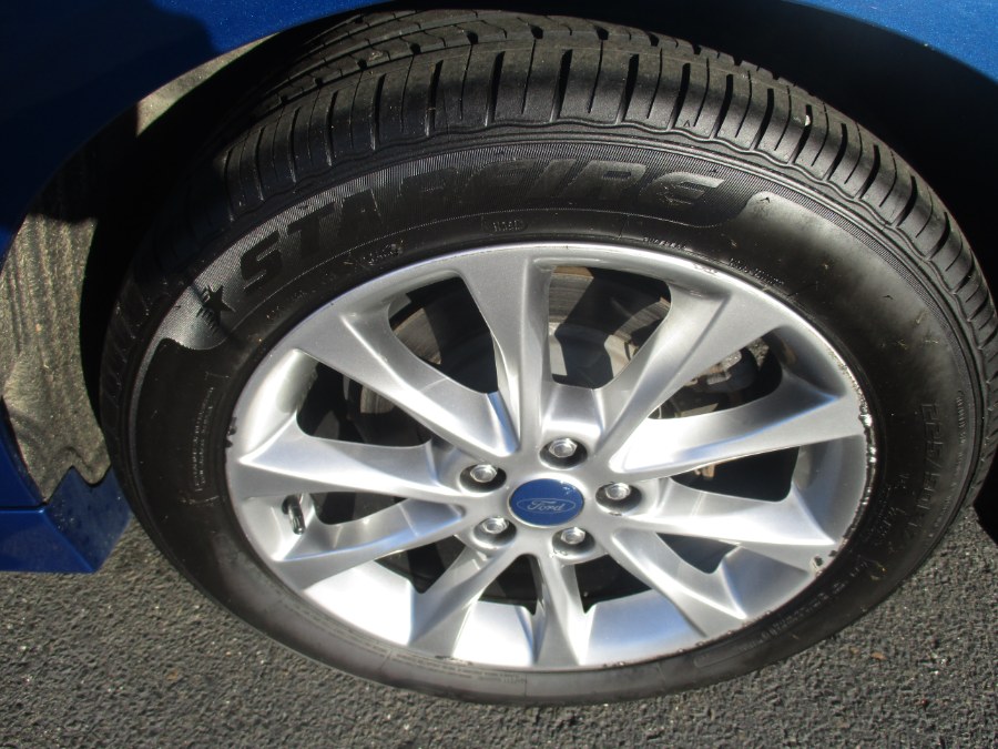 Used Ford Fusion Hybrid SE FWD 2017 | Universal Motors LLC. New Britain, Connecticut Used Ford Fusion Hybrid SE FWD 2017 | Universal Motors LLC. New Britain, Connecticut
