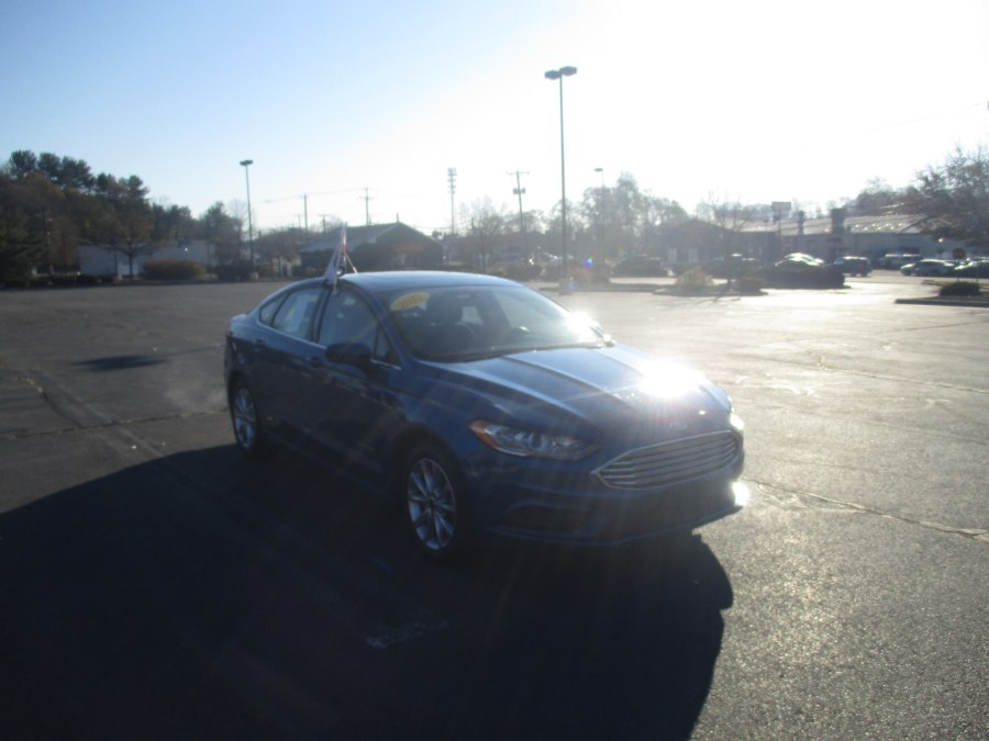 Used Ford Fusion Hybrid SE FWD 2017 | Universal Motors LLC. New Britain, Connecticut Used Ford Fusion Hybrid SE FWD 2017 | Universal Motors LLC. New Britain, Connecticut