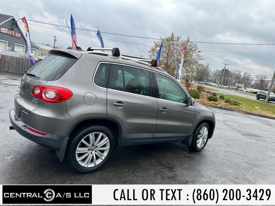 Used Volkswagen Tiguan 4WD 4dr SE 4Motion 2011 | Central A/S LLC. East Windsor, Connecticut Used Volkswagen Tiguan 4WD 4dr SE 4Motion 2011 | Central A/S LLC. East Windsor, Connecticut